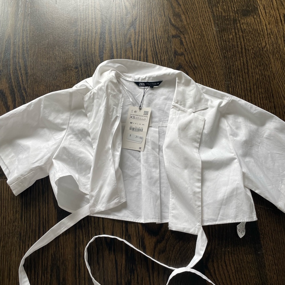 Zara cover up never worn white with collar and tags